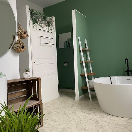 Bed and Breakfast Hypolite Avesnes-sur-Helpe Esterno foto